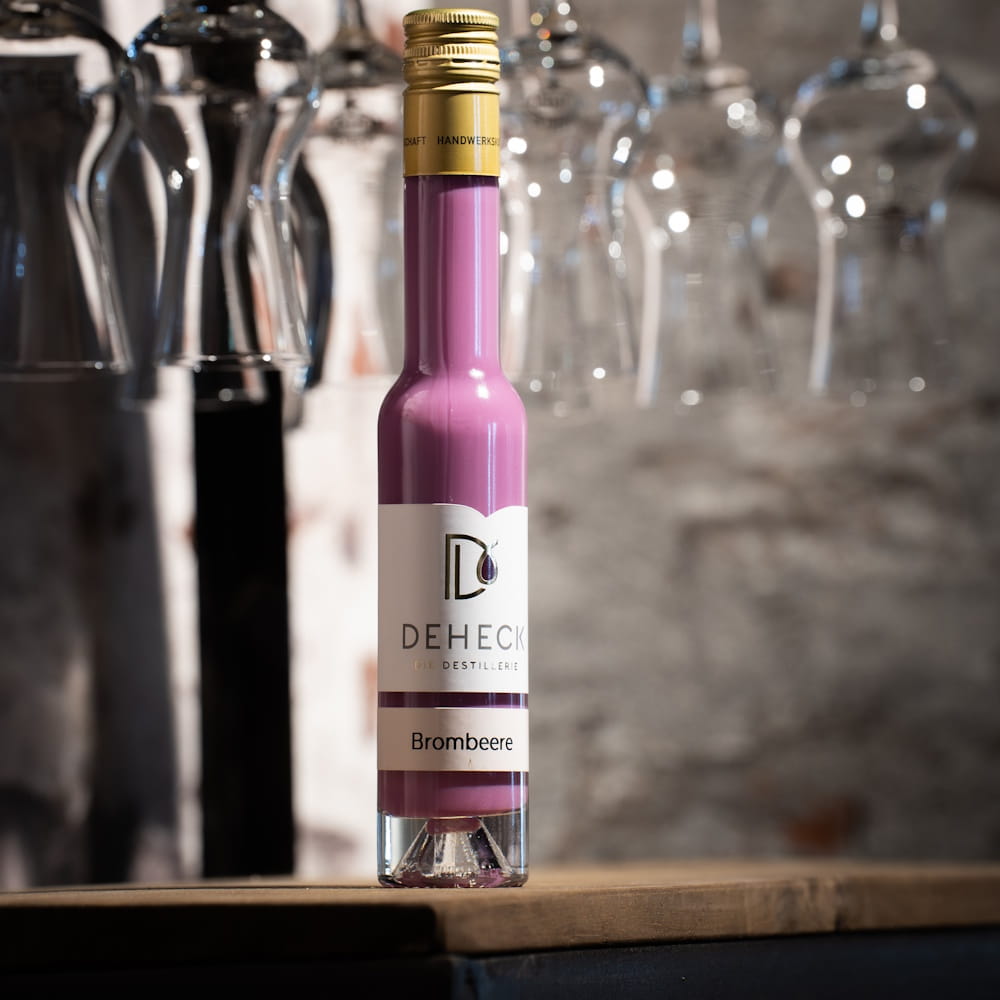 Brombeer Sahnelikör 15% VOL. 0,1l